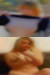 Super girl looking for sexy horny women.